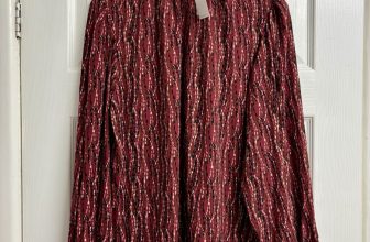 Matalan Burgundy Print High Neck Blouse – Size 14 – New with Tags