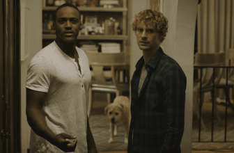 Two ex-boyfriends end up in quarantine together in the acclaimed romantic comedy ‘F.L.Y.’ – Discover great gay stories.