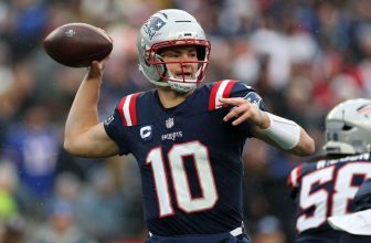 Week 16 betting: Back Maye to throw Pats to a W, Achane to pile up yards