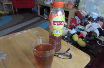 Glass of peach ice tea IMG_7434