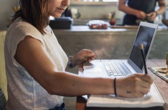 More women now make as much as their husbands, but still do more at home