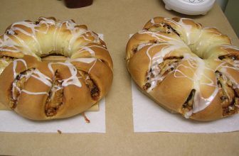 cinnamon walnut wreaths