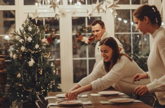 iBelieve – Christian Women Inspirational Devotionals