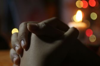 iBelieve – Christian Women Inspirational Devotionals