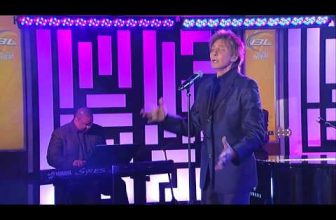 Barry Manilow