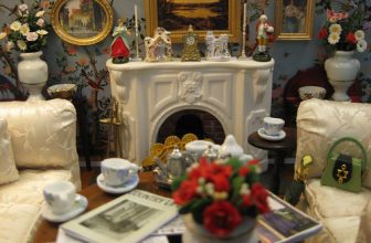 Meeting Mr. and Mrs. Hawarden