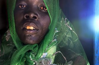 South Sudan : The Lady In Green