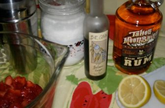 making balsamic vinegar martinis