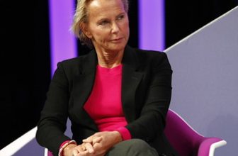 Christine Ockrent, Journalist