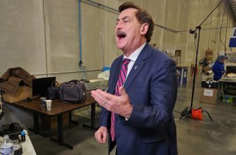 Laura Loomer, pillow conspiracists, and major ICE failures—oh my!