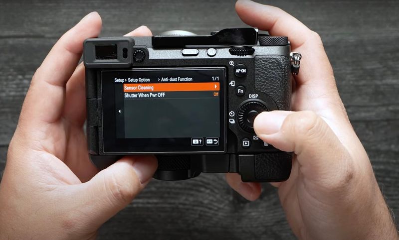 Anti-Dust Sensor Cleaning