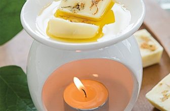 How to Make Wax Melts with Herbs and Natural Ingredients