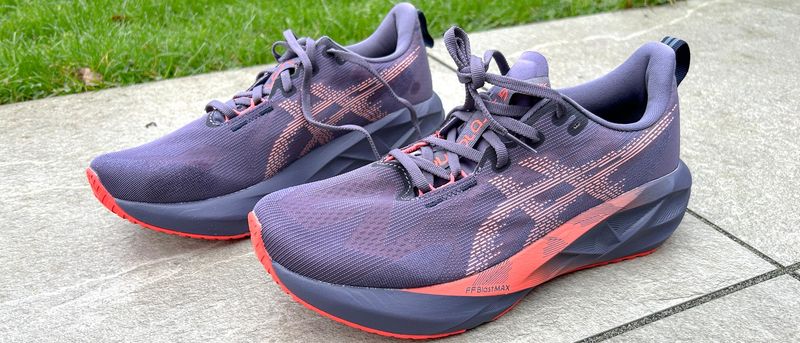 ASICS Novablast 5 Running Shoe