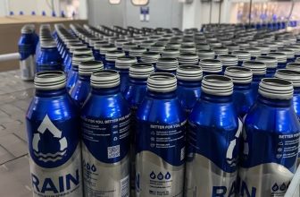 How RAIN boosted throughput with a compact cobot palletizer