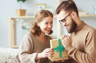 12 ways capitalism ruined the holidays