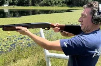 UK Man Arrested for US Gun Photo, Musk Cites 2nd Amendment