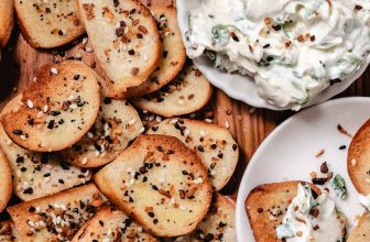 How To Make Everything Bagel Chips