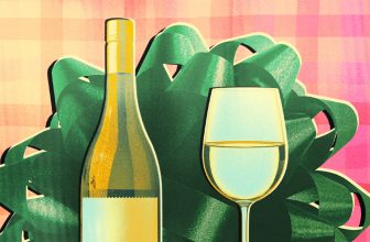 The 7 Best White Wines to Gift This Holiday (2025)
