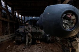 News Wrap: Russia continues Ukraine strikes amid peace talks