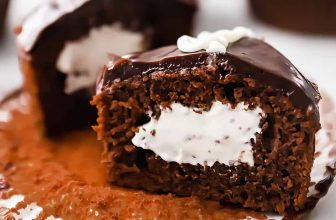 16 Old-Fashioned Cakes That Taste Just Like Grandma Made