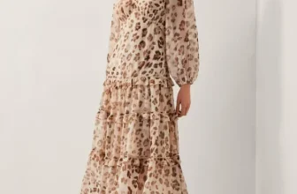 Struggling With Winter Wedding Style? These 3 Dresses Solve Everything