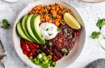 25 Easy Dinner Ideas for Two To Try if You Can’t Stand Leftovers