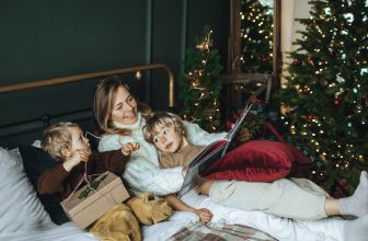 All The Little Things I’m Doing (& Buying) In December To Feel Extra-Festive In A Heavy Year