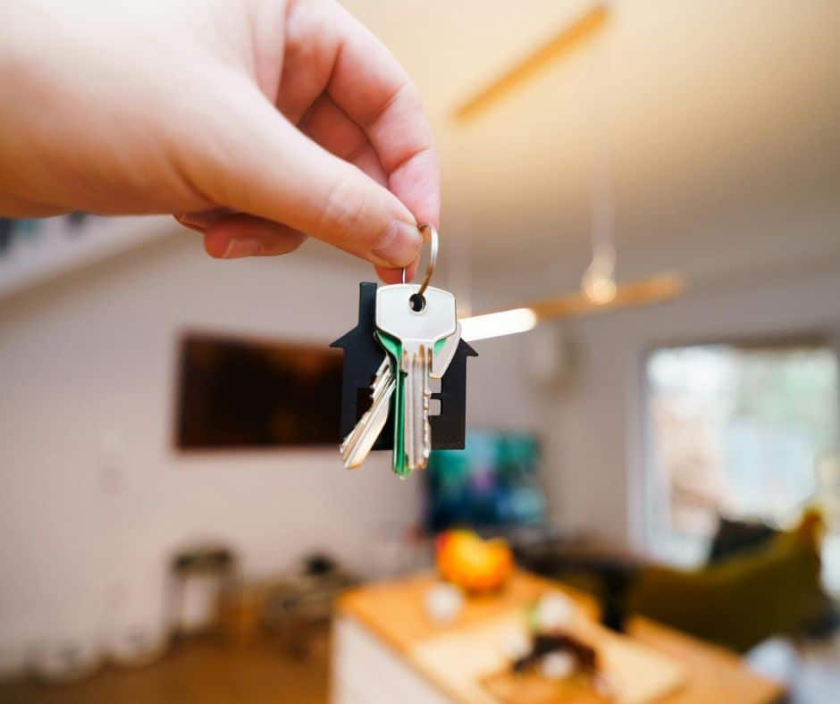 make sure to get your keys, and your mailbox keys