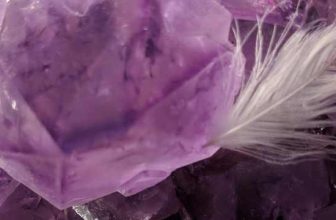 Meditate With Crystals – Learn A Simple Crystal Meditation Technique Now