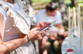 82% Of Healthcare Appointments Booked For Men Are Made By Women