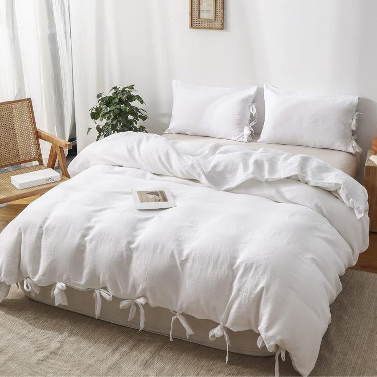 Linen Duvet Cover with Tie Closure