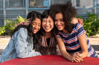 2025 Gift Guide: Teens, In-Laws and Teachers