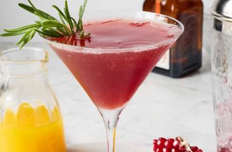 Pomegranate Martini Recipe – Love and Lemons
