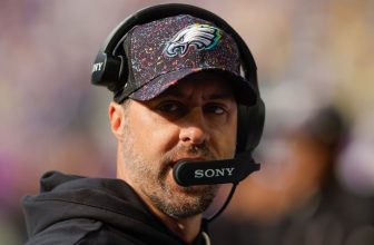 Home of Eagles offensive coordinator vandalized after loss