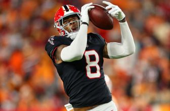 Falcons complete comeback as Bucs drop from first in NFC South
