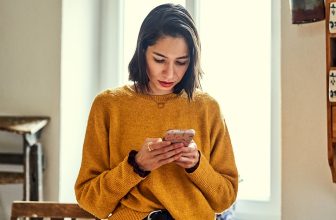 Phone return scam targets new device buyers with fake refund calls