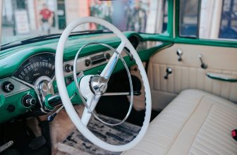 When The Founder Won’t Let Go Of The Wheel