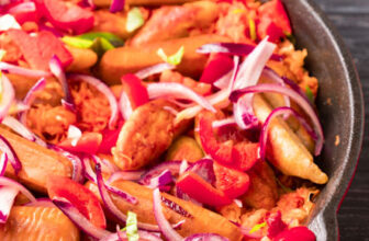Schupfnudeln with Paprika Sauerkraut and Sausage – Vegalicious Recipes
