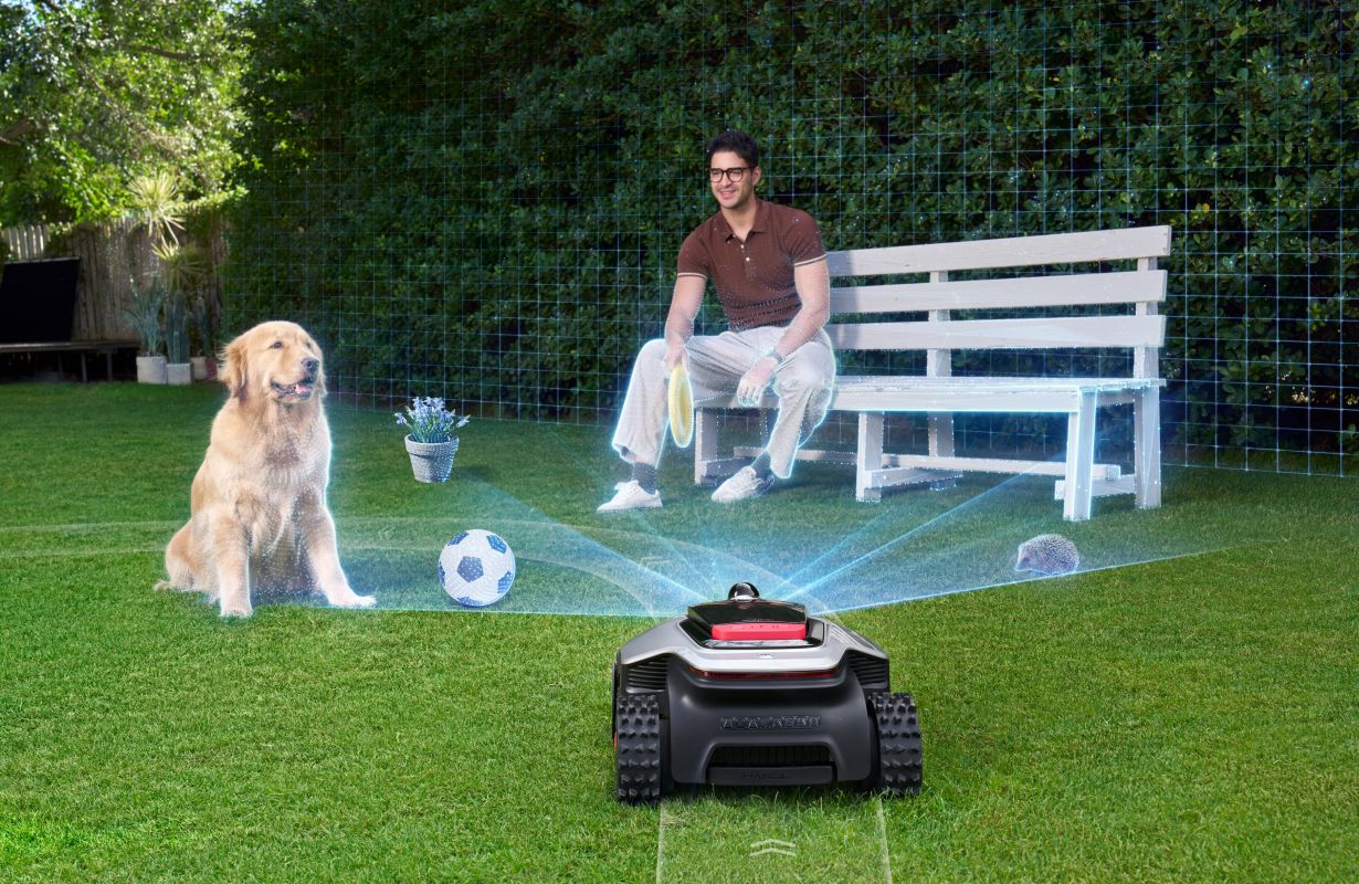 Dreame Launches All-in Center, Advancing Fully Automatic Smart Yards
