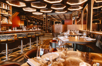 Rotate Amsterdam: shared dining, sake & cocktails bij Leidseplein