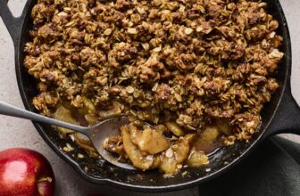 Easy Skillet Apple Crisp | Olive & Mango