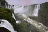 Breathtaking Iguazu Falls: Argentina & Brazil’s Thundering Cascades