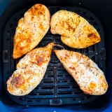 Air Fryer Chicken Breast Recipe (Tender & Juicy)